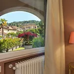 Emerald Suites